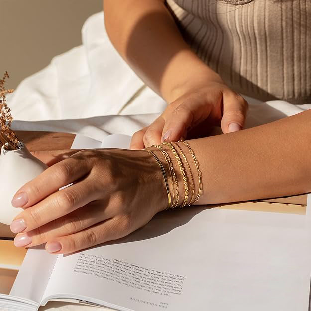 LIORA - Gold Bracelet Set