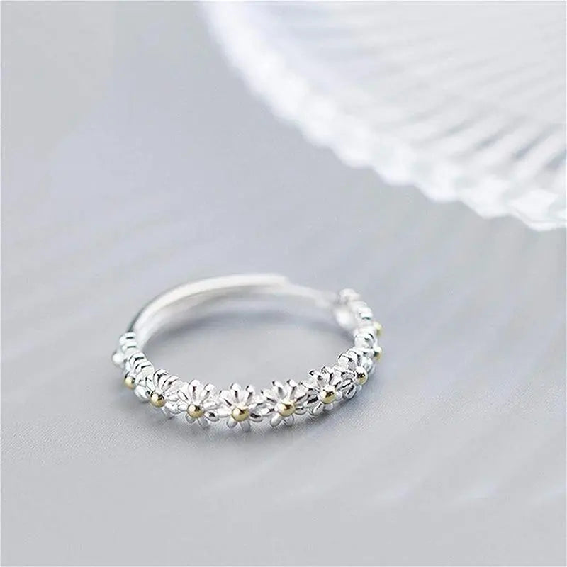 Hand-Painted Enamel Silver Daisy Ring