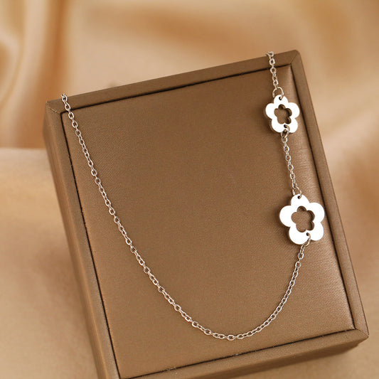 Tiny Flower Necklace