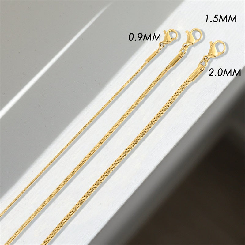 Set of 2 Delicate Herringbone Chain Necklaces