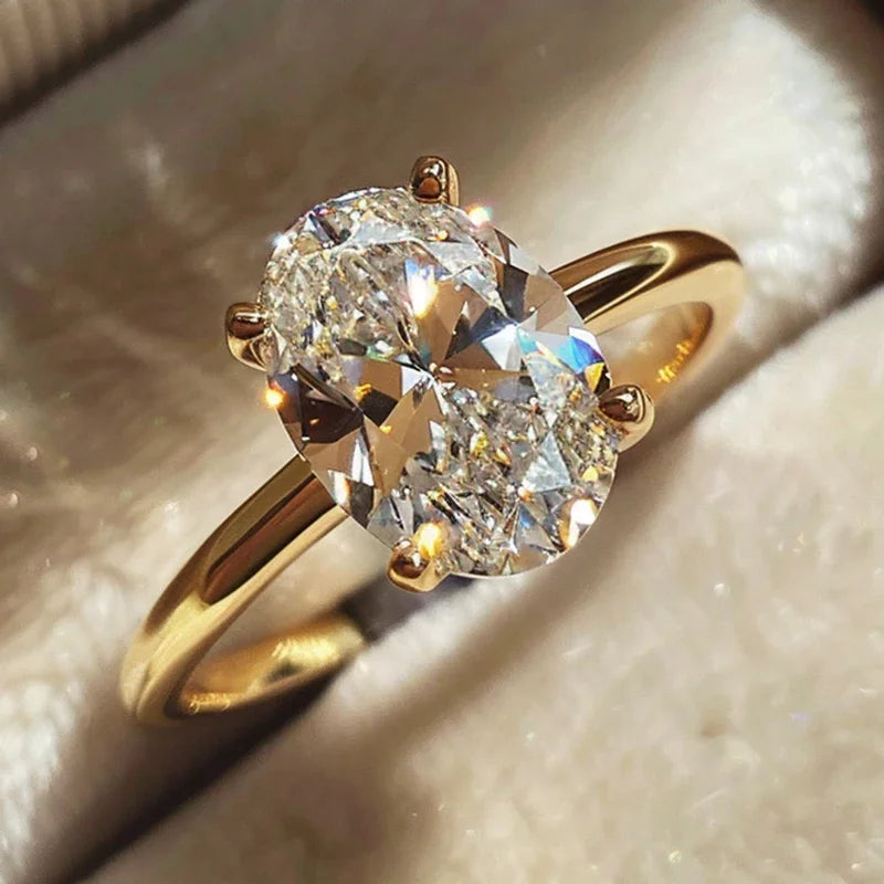 Chic Oval Crystal Commitment Ring