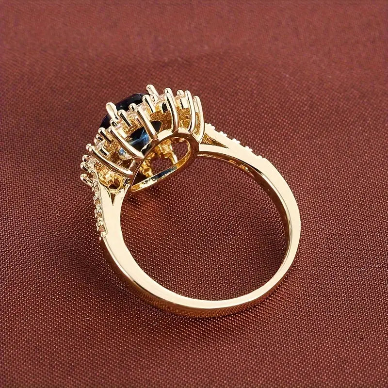 ELARA SAPPHIRA GOLD RING