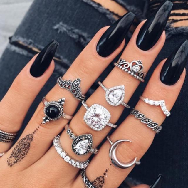 Distinctive Ring Collection: 8 to 12 Pieces