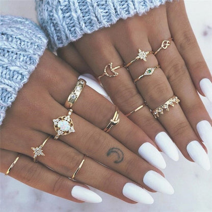Distinctive Ring Collection: 8 to 12 Pieces