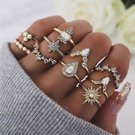 Distinctive Ring Collection: 8 to 12 Pieces