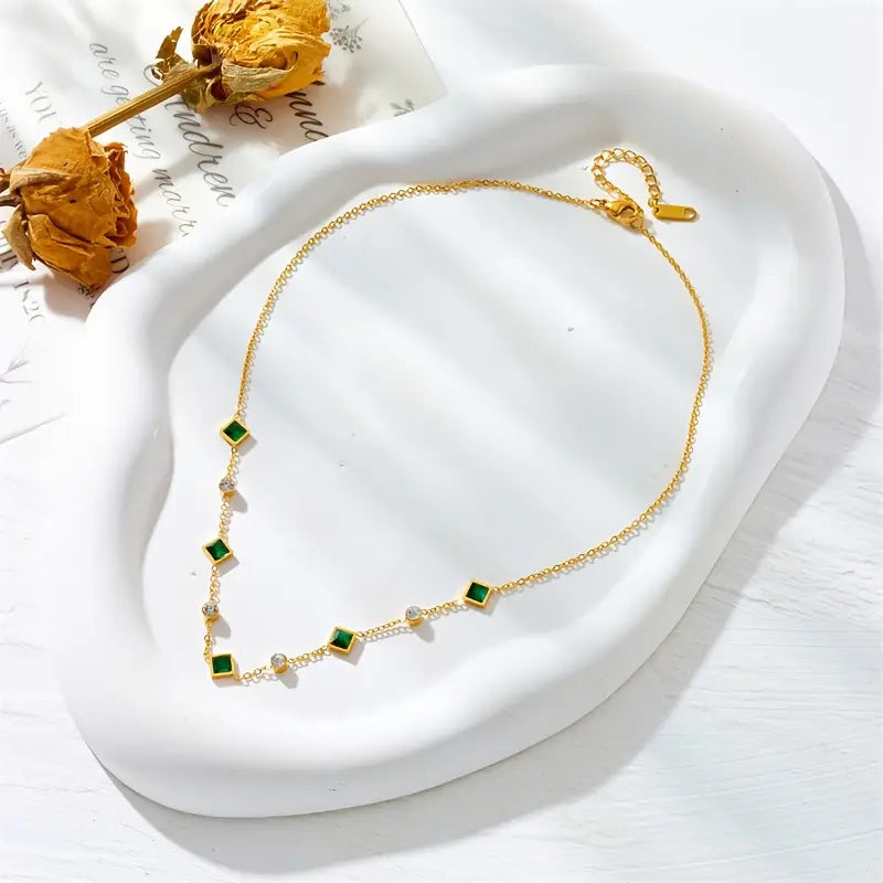 Glenwyn Amelisse Necklace