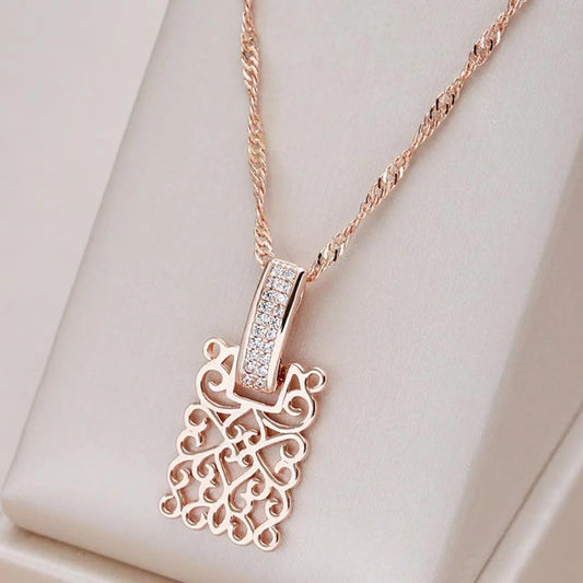 Chic Gold Mandala Pendant Necklace