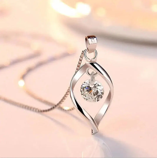 SILVER NECKLACE ADORNED WTIH ZIRCONIA