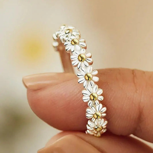 Hand-Painted Enamel Silver Daisy Ring