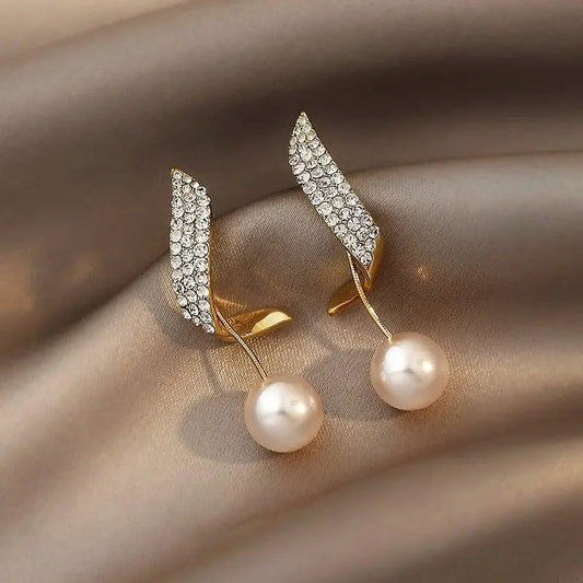 Elegant Gold Pearl Drop Earrings