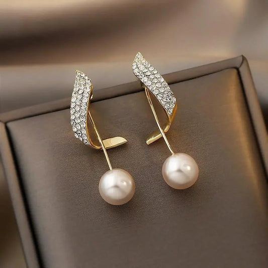Elegant Gold Pearl Drop Earrings