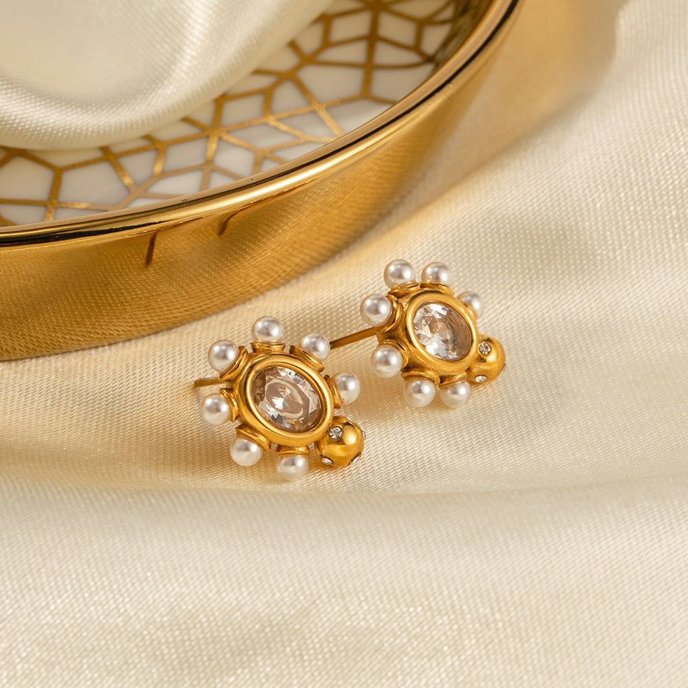 Harriet – Gold & Pearl Drop Earrings