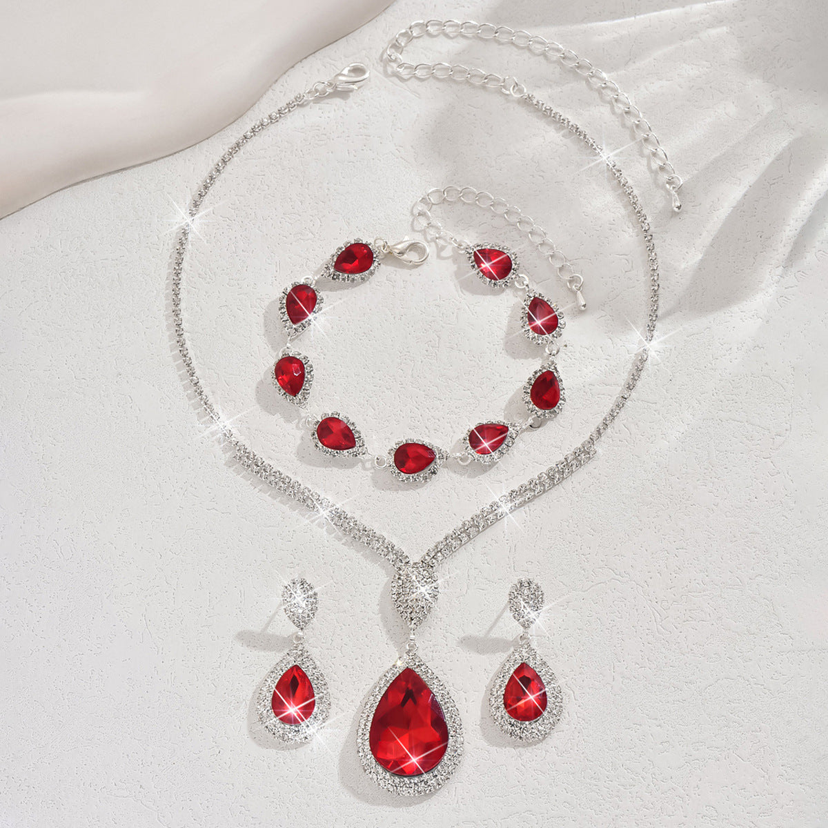 Edith –  Ruby Jewellery Set