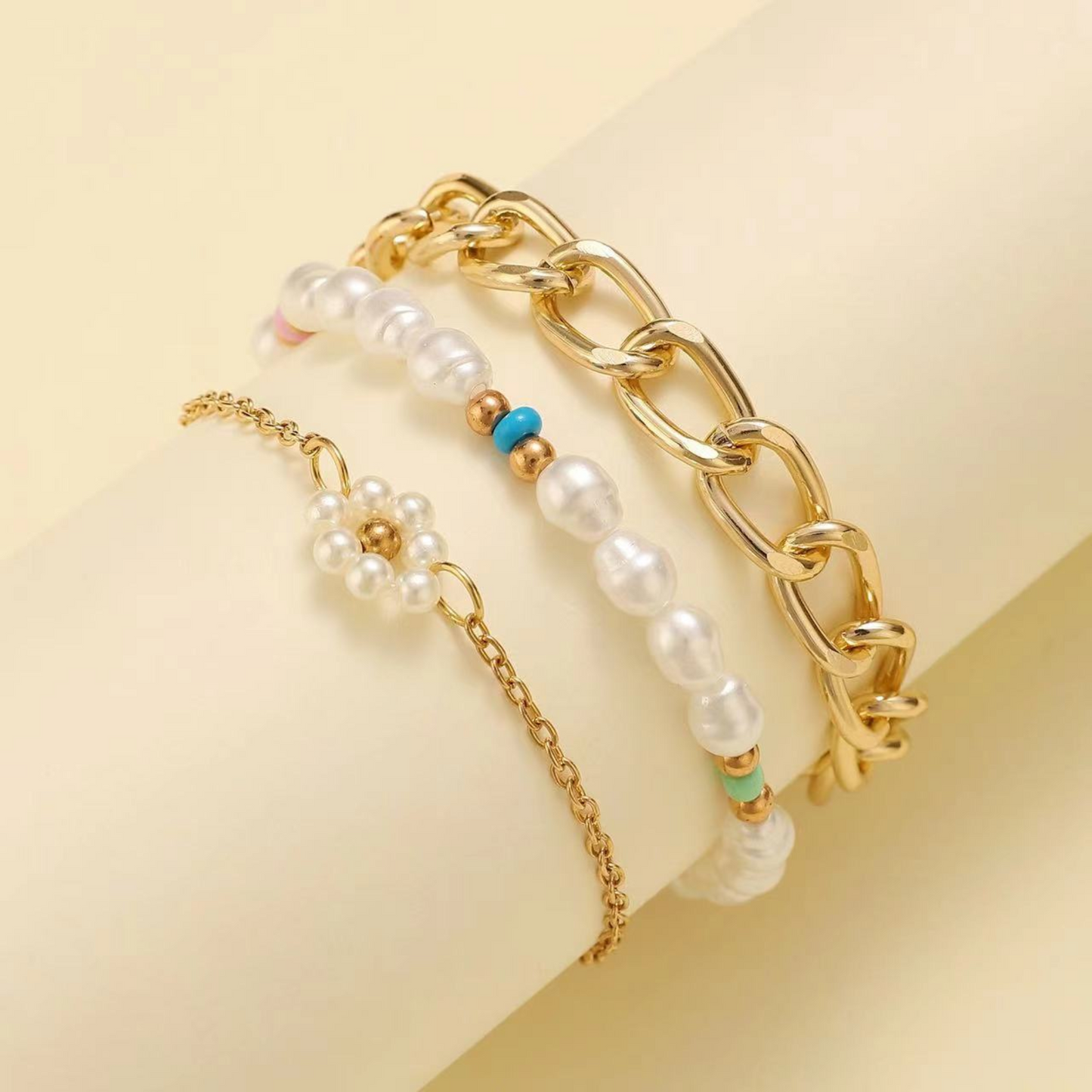 Daisy Pearl Bracelet