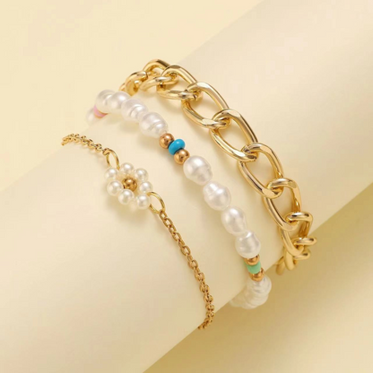 Daisy Pearl Bracelet