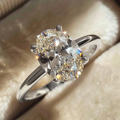 Chic Oval Crystal Commitment Ring