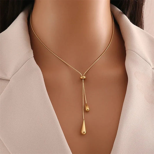 Adjustable Lariat Necklace with Droplet Pendant and Matching Earrings