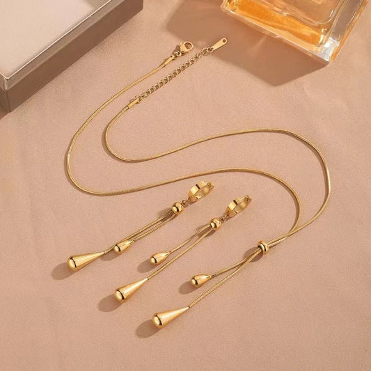 Adjustable Lariat Necklace with Droplet Pendant and Matching Earrings