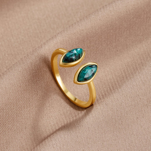 Elegant Green Wrap Ring
